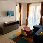 Jolie Apartments